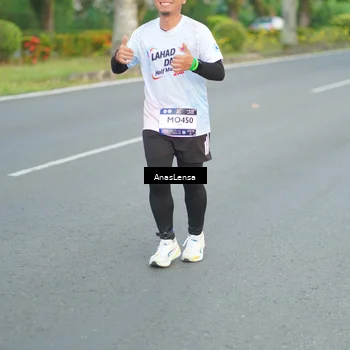 Runner Photo 7743159