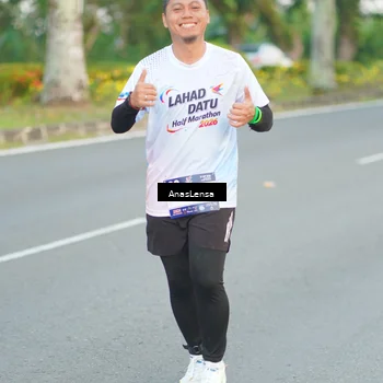 Runner Photo 7743160