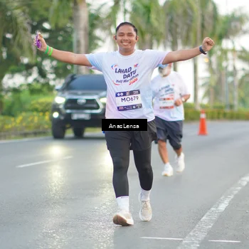 Runner Photo 7743175