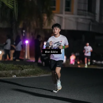 Runner Photo 7743189