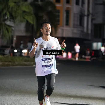 Runner Photo 7743191