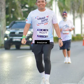 Runner Photo 7743199