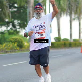 Runner Photo 7743206