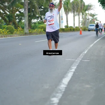 Runner Photo 7743207