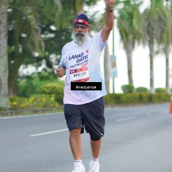 Runner Photo 7743211