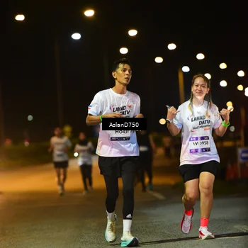 Runner Photo 7743218
