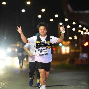 Runner Photo 7743234