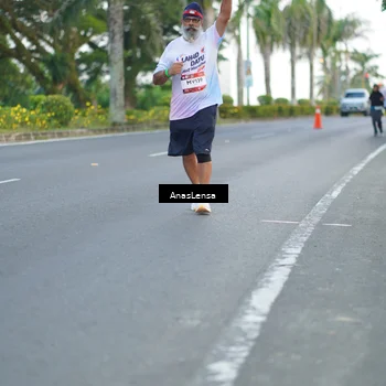 Runner Photo 7743239