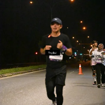 Runner Photo 7743240