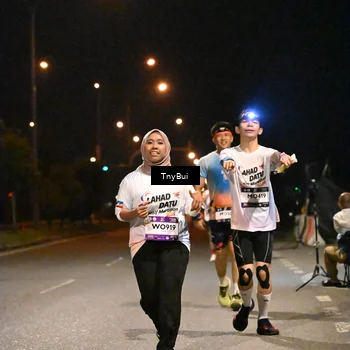 Runner Photo 7743254