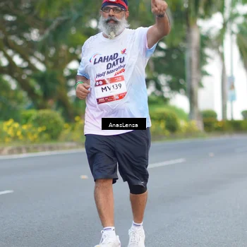 Runner Photo 7743260
