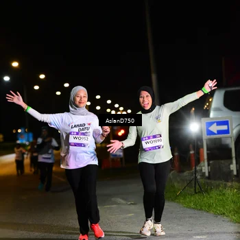 Runner Photo 7743262