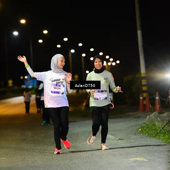 Runner Photo 7743305