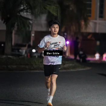 Runner Photo 7743311