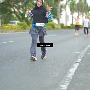 Runner Photo 7743312