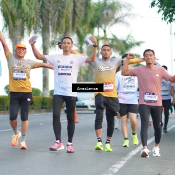 Runner Photo 7743321