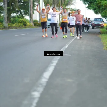 Runner Photo 7743327