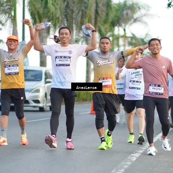 Runner Photo 7743334