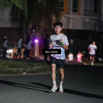 Runner Photo 7743346
