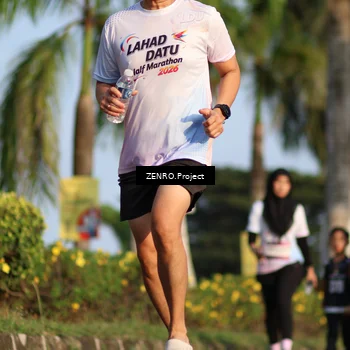 Runner Photo 7743350