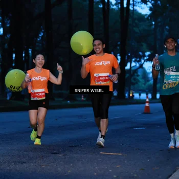 Runner Photo 7743364