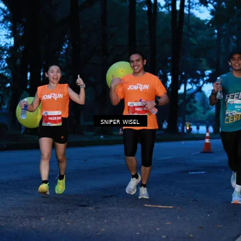 Runner Photo 7743366