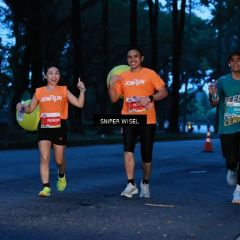 Runner Photo 7743374
