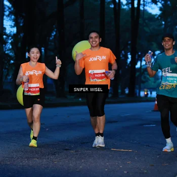 Runner Photo 7743379