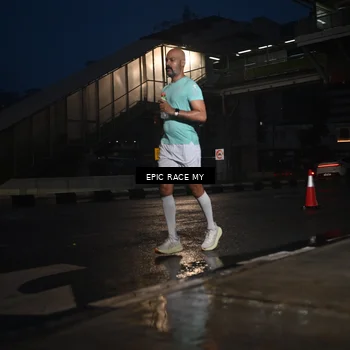 Runner Photo 7743380