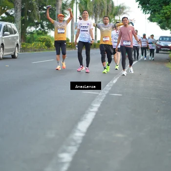 Runner Photo 7743382
