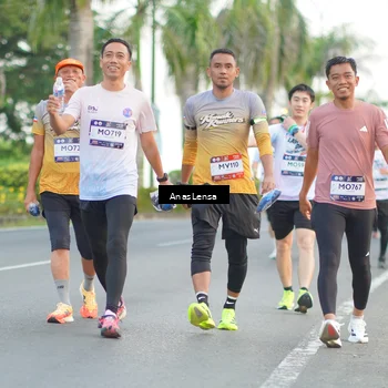Runner Photo 7743384