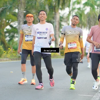 Runner Photo 7743389