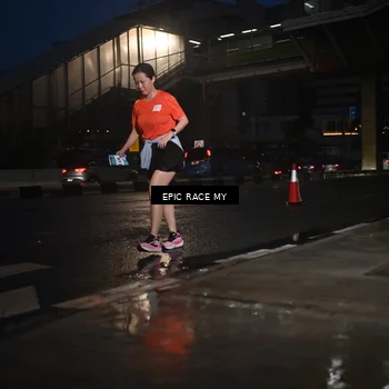 Runner Photo 7743414