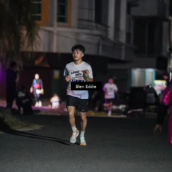 Runner Photo 7743422