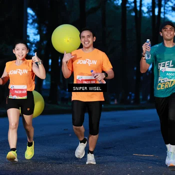 Runner Photo 7743423