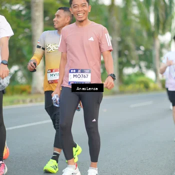 Runner Photo 7743449