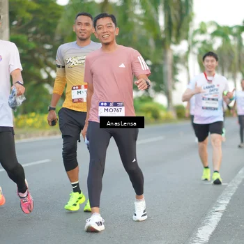 Runner Photo 7743452