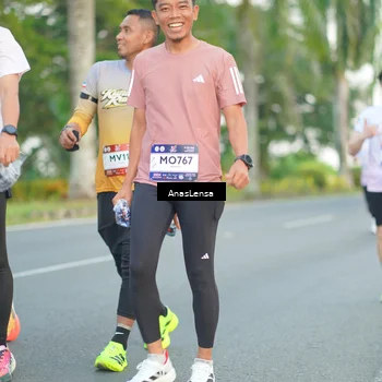 Runner Photo 7743455