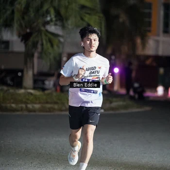 Runner Photo 7743461
