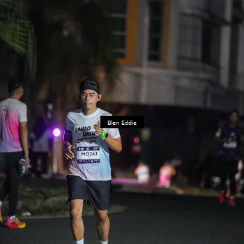 Runner Photo 7743470