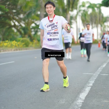 Runner Photo 7743475