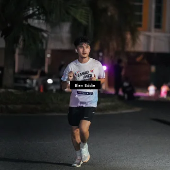 Runner Photo 7743525