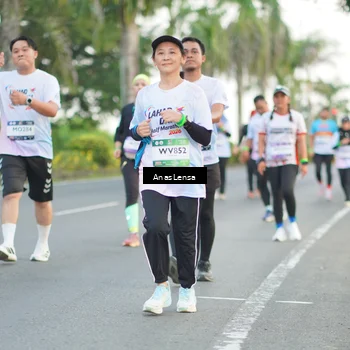Runner Photo 7743540