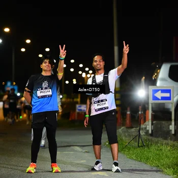Runner Photo 7743559