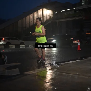Runner Photo 7743560