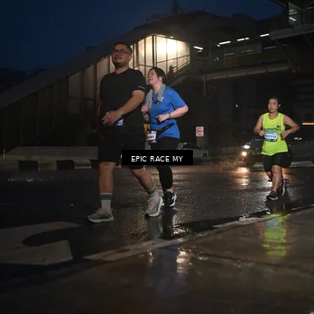 Runner Photo 7743563
