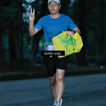 Runner Photo 7743565