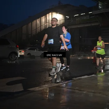 Runner Photo 7743573