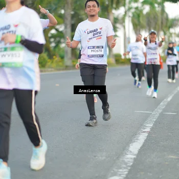 Runner Photo 7743580