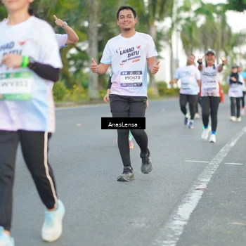 Runner Photo 7743583